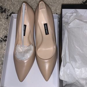 NIB Nine West Nude Pumps